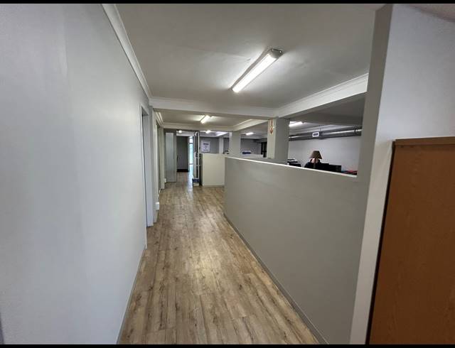 335M² BUILDING TO LET IN TYGER VALLEY